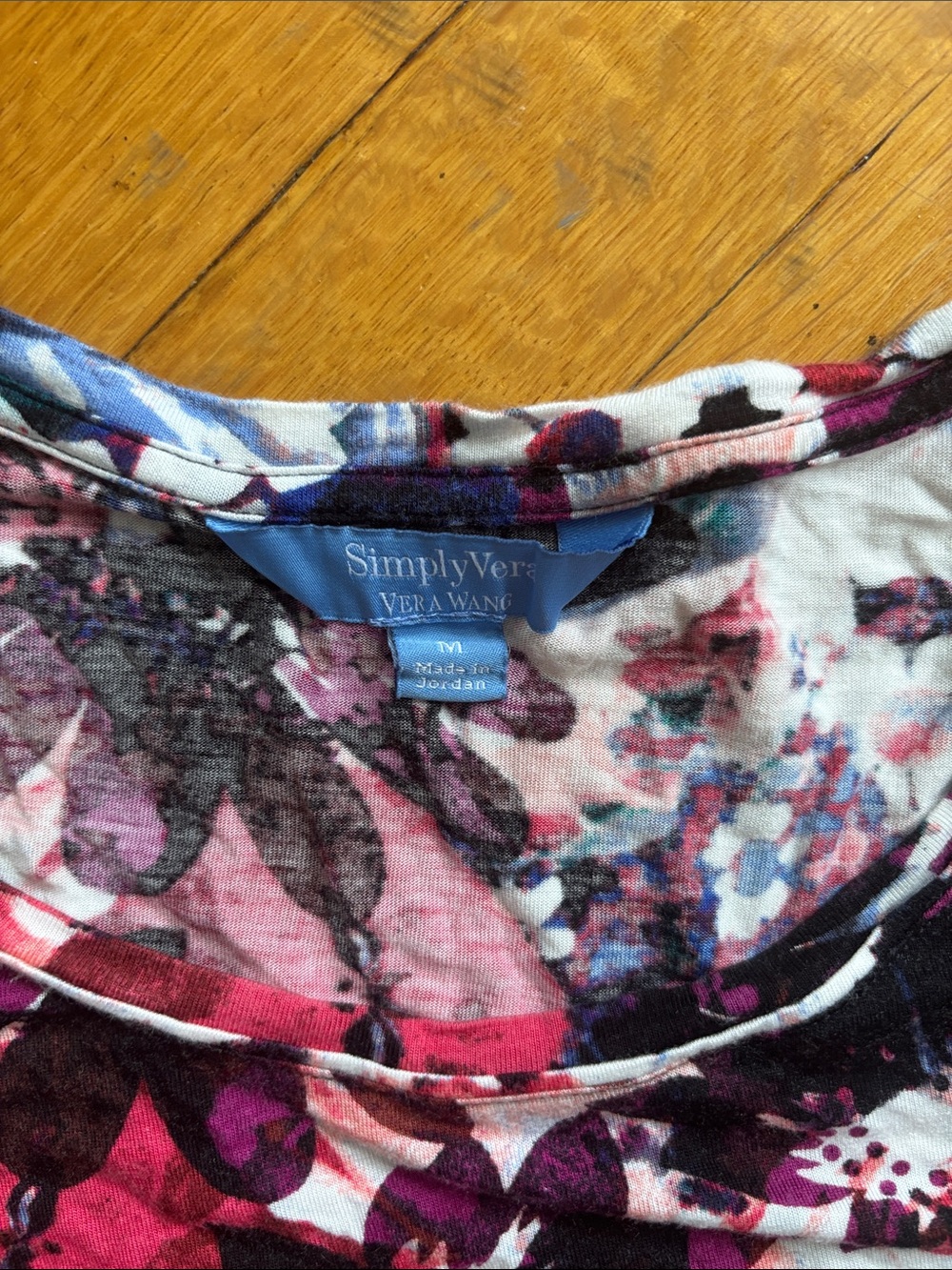 Vera Wang Floral Short Sleeve Scoop Neck Top - White, Magenta, Navy - Picture 2 of 3